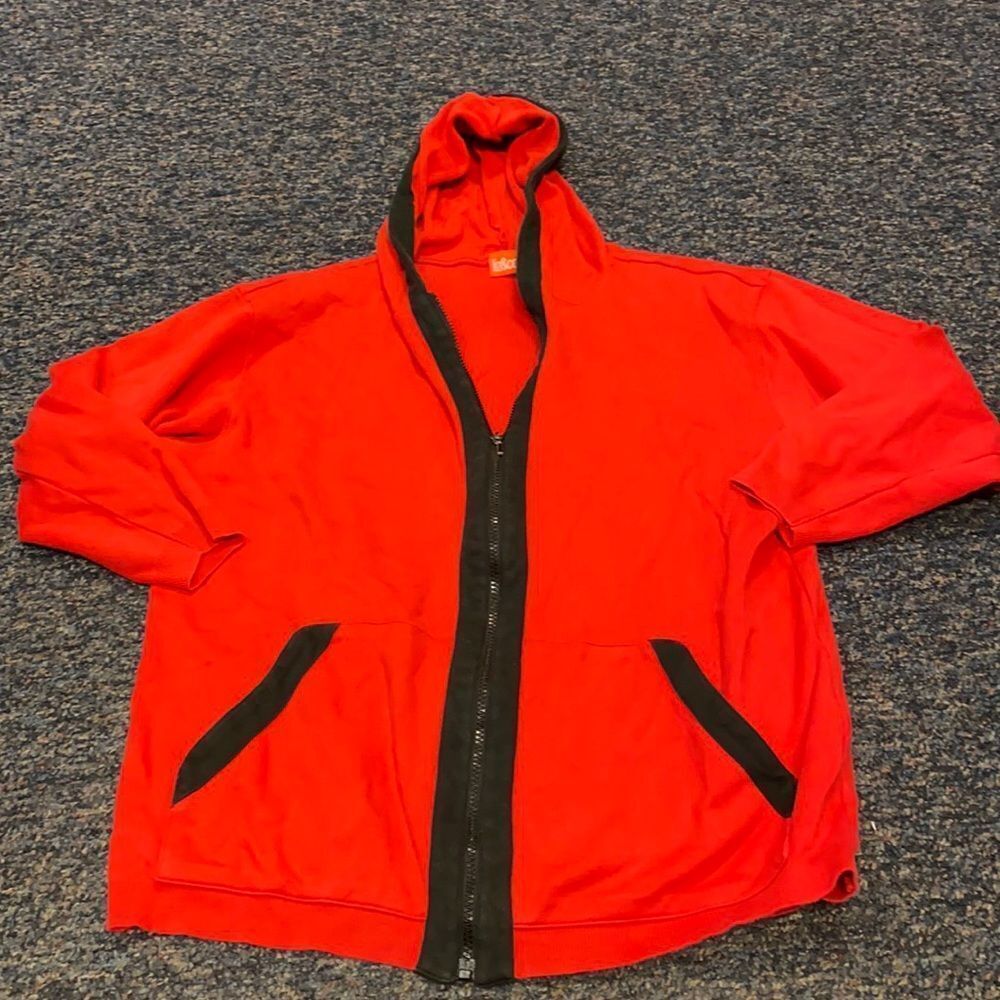 Liz & Co Red and Black Hoodie sz. S